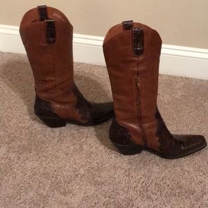 Coldwater Creek leather brown cowboy boots.